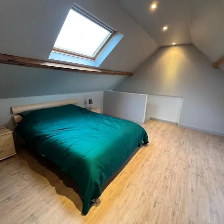 Ruim App. Met Grote Garage Apartment Ieper Exterior photo
